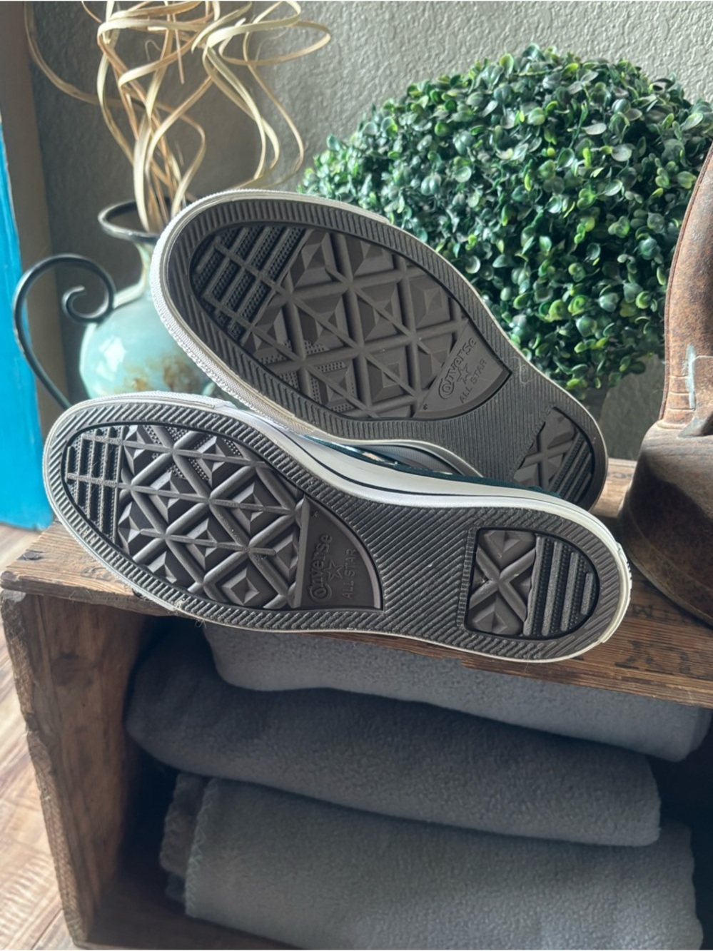 Converse Limited Edition Hard To Find Shoreline Slip on Sneakers Darkly Jaded ๐ - Picture 5 of 7